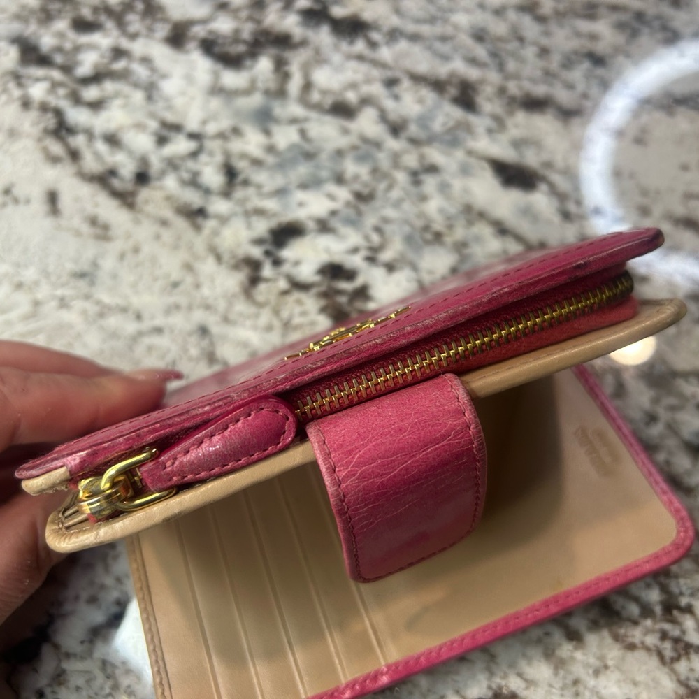 Prada Fuchsia Leather Wallet with Gold Logo - Picture 6 of 16